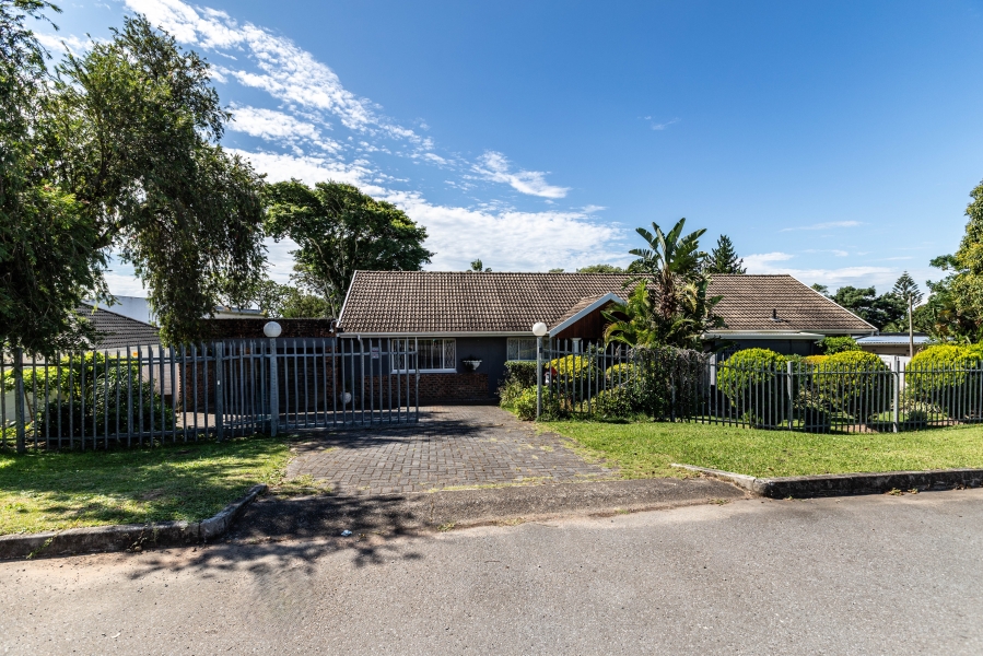 4 Bedroom Property for Sale in Beacon Bay Eastern Cape